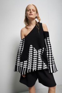 Krizia RTW Fall 2021