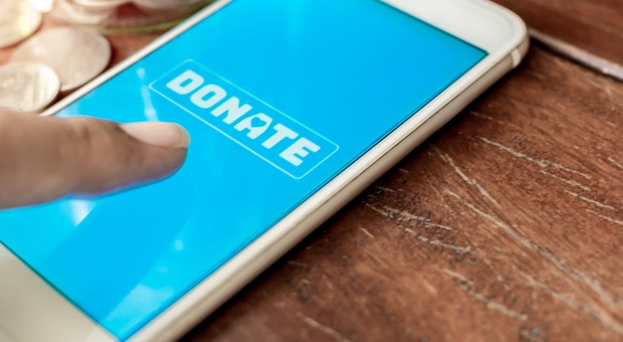 When the pandemic began raging last year, numerous fashion companies turned to making masks or making donations in an effort to do something positive when life in general seemed so out of control. As it turns out, this type of giving back can be as good for business as it is for those who receive the help.