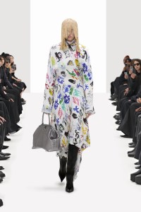 Balenciaga RTW Spring 2022