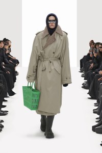 Balenciaga RTW Spring 2022