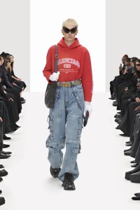 Balenciaga RTW Spring 2022