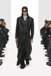 Balenciaga RTW Spring 2022