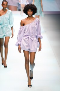 Emporio Armani RTW Spring 2022