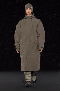Moncler 4 Hyke RTW Spring 2022