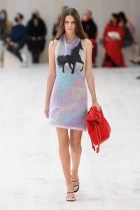 Loewe RTW Spring 2022