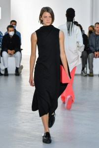 Shang Xia RTW Spring 2022