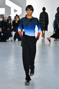 Shang Xia RTW Spring 2022