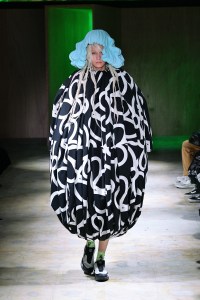 Comme des Garçons RTW Spring 2022