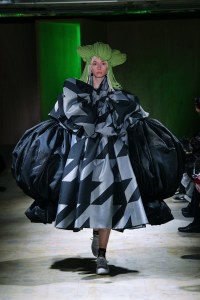 Comme des Garons RTW Spring 2022