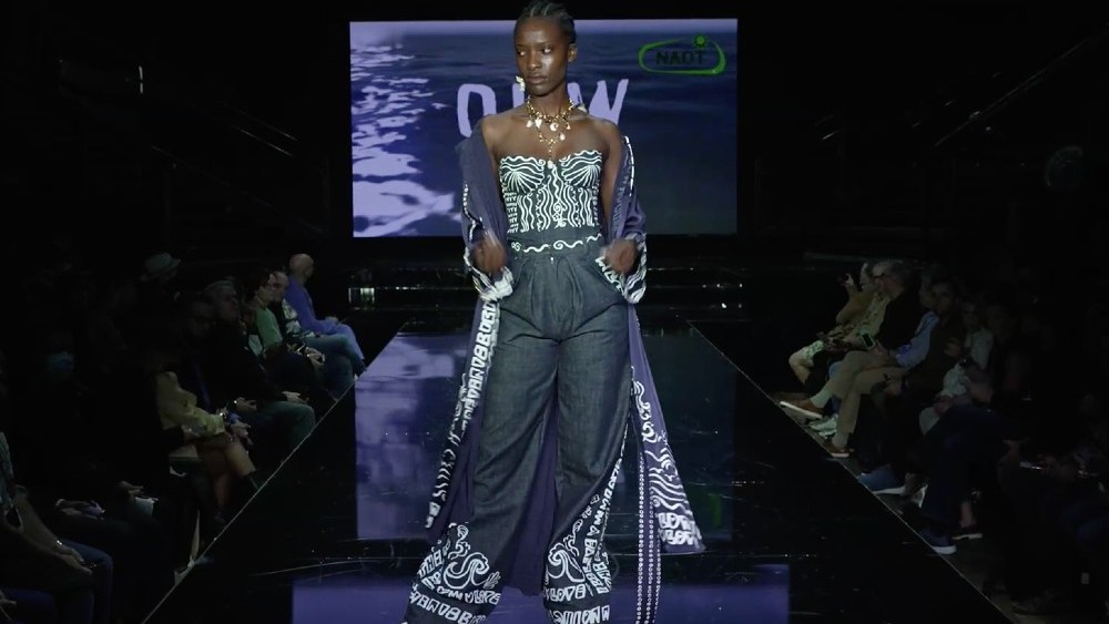 O. Low by Orit Lowinger for Naot