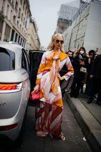 Street style at Paris Haute Couture Week Spring 2022.