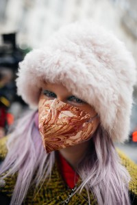 Street style at Paris Haute Couture Week Spring 2022.