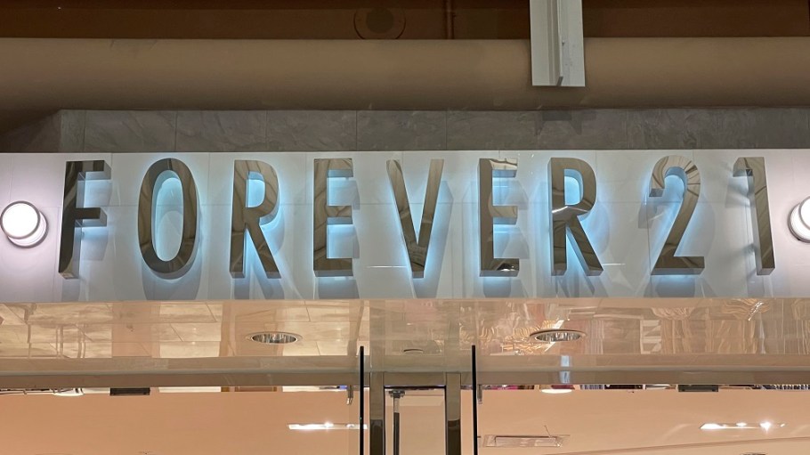 Forever 21 announced Winnie Park as its CEO, and Rickie De Sole joined Nordstrom as women’s designer fashion and editorial director.