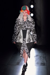 Comme des Garçons RTW Fall 2022