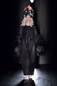 Comme des Garçons RTW Fall 2022