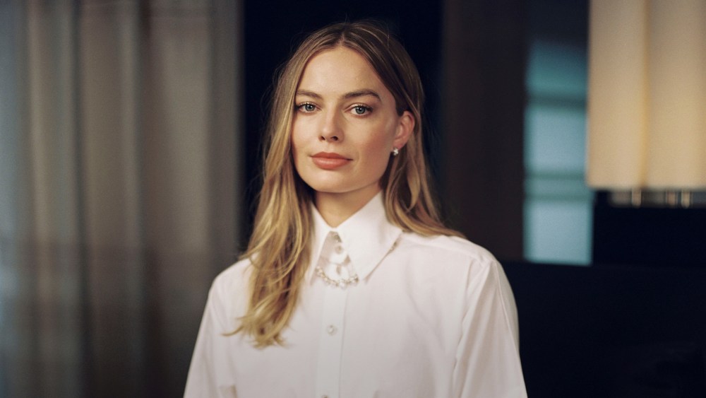 Margot Robbie Chanel