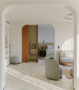 Lobby of the Hotel Belle Plage.