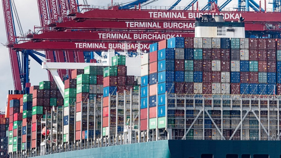 Drewry’s composite World Container Index on ocean carrier freight rates fell 3 percent to $7,285.89 per FEU for the week ended June 23.