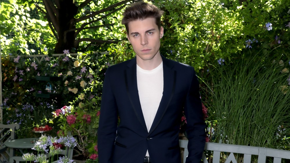 Nolan Gerard Funk, Delvaux