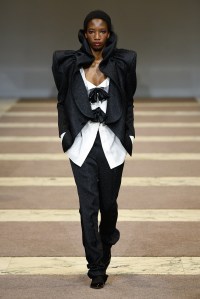 Viktor&Rolf Couture Fall 2022