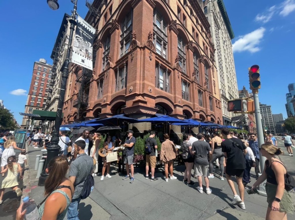 Why Do So Many Bakeries and Pastry Shops Abound?