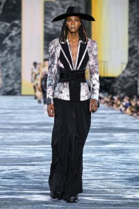 Balmain RTW Spring 2023