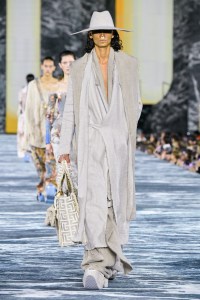 Balmain RTW Spring 2023