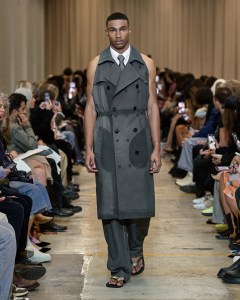 Burberry RTW Spring 2023