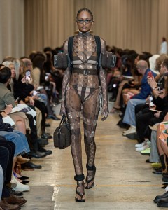 Burberry RTW Spring 2023