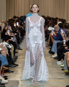 Burberry RTW Spring 2023