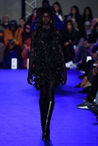 Off-White RTW Spring 2023