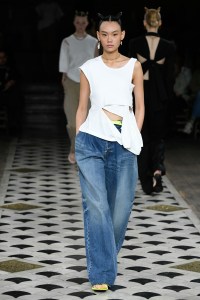 Undercover RTW Spring 2023