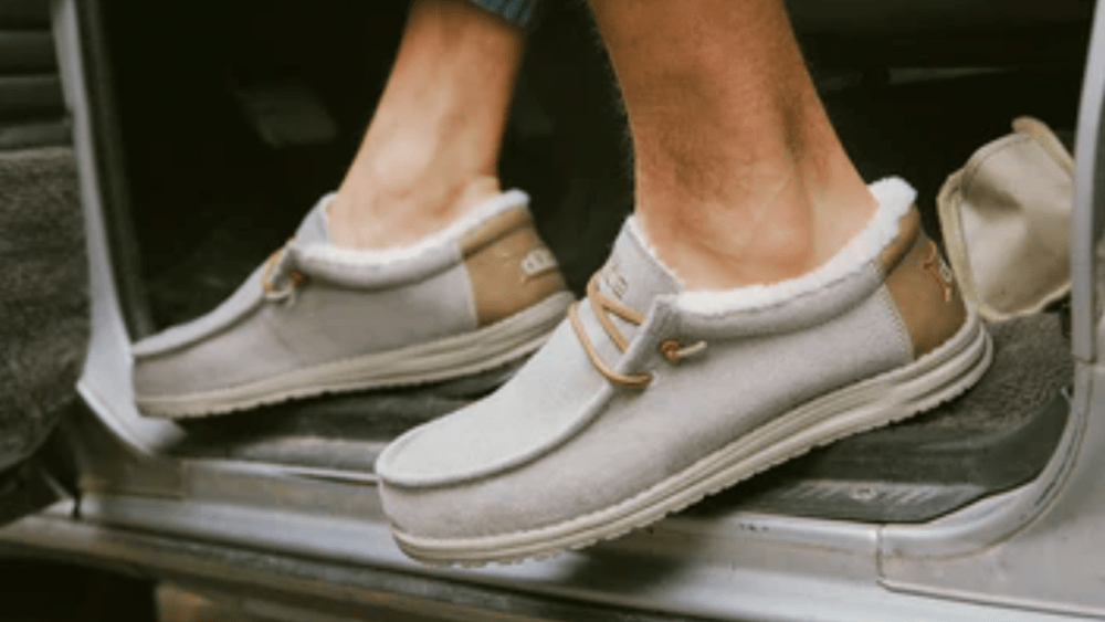 Crocs saw third-quarter revenues soar 57.4 percent to $985.1 million from the prior-year period’s $625.9 million. Net income was $169.3 million.