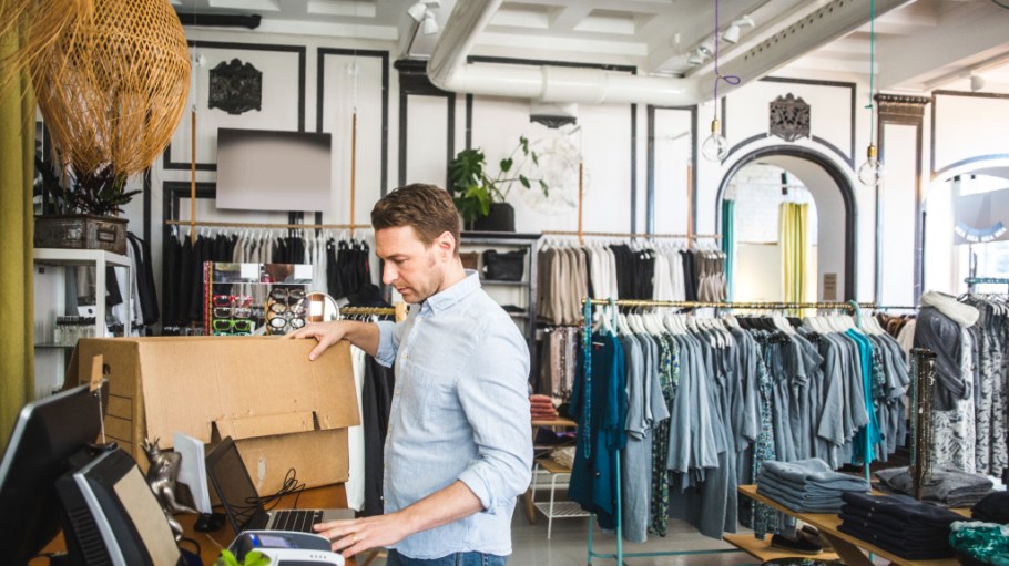 December saw the US add 223,000 new jobs as the unemployment rate fell to 3.5%, but retail still has a job-growth problem.