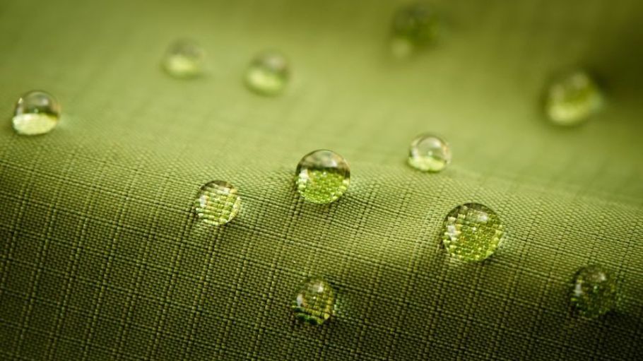 Green Theme Technologies water beading on fabric