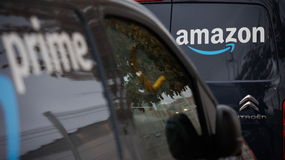 Amazon delivered 8 percent more units than the year-ago quarter even after shipping costs grow 2 percent.