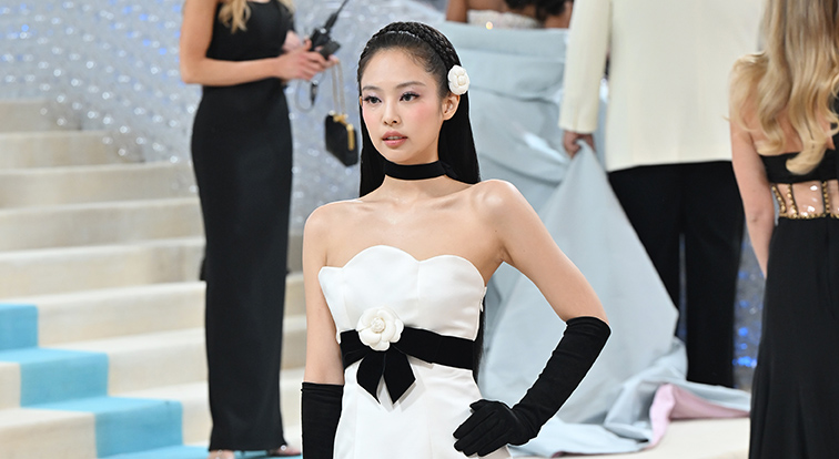 Jennie Kim, vintage Chanel, met gala 2023