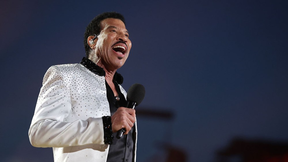 WINDSOR, ENGLAND - MAY 07: Lionel Richie performs on stage during the Coronation Concert on May 07, 2023 in Windsor, England. The Windsor Castle Concert is part of the celebrations of the Coronation of Charles III and his wife, Camilla, as King and Queen of the United Kingdom of Great Britain and Northern Ireland, and the other Commonwealth realms that took place at Westminster Abbey yesterday. Performers include Take That, Lionel Richie, Katy Perry, Paloma Faith, Olly Murs, Andrea Bocelli and Sir Bryn Terfel, Alexis Ffrench, Lang Lang & Nicole Scherzinger, Bette Midler, Tiwa Savage, Steve Winwood, Pete Tong and The Coronation Choir. (Photo by Chris Jackson/Getty Images)