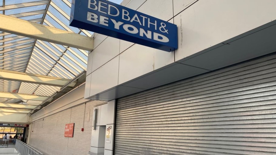 Bed Bath & Beyond's 401(k) retirement plan committee was sued by former employees alleging violations that resulted in losses over $5 mn.