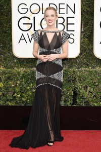 BEVERLY HILLS, CA - JANUARY 08:  Riley Keough attends the 74th Annual Golden Globe Awards - Arrivals at The Beverly Hilton Hotel on January 8, 2017 in Beverly Hills, California.  (Photo by David Crotty/Patrick McMullan via Getty Images)