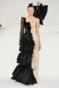 Viktor & Rolf Couture Spring 2024