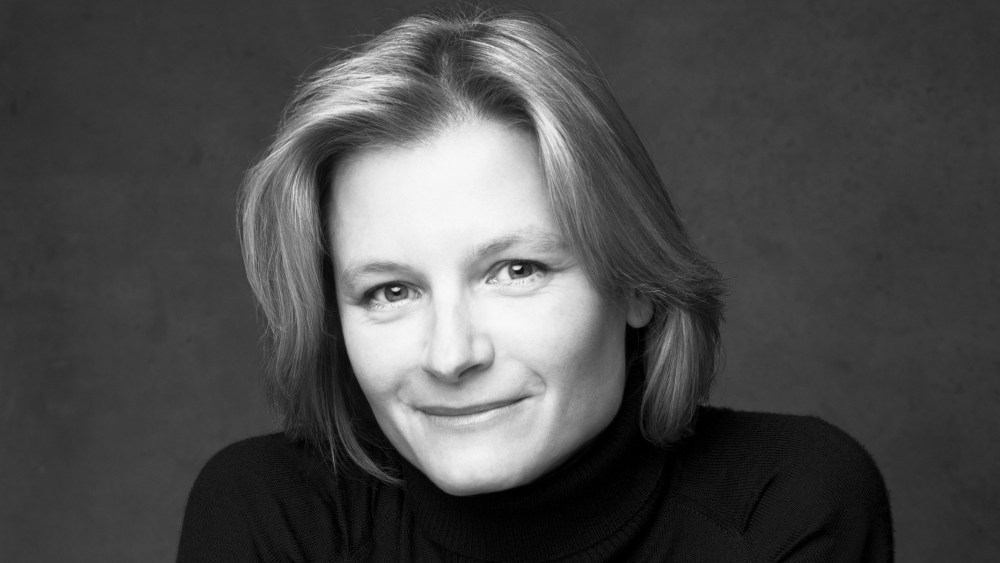 Vf's Caroline brown