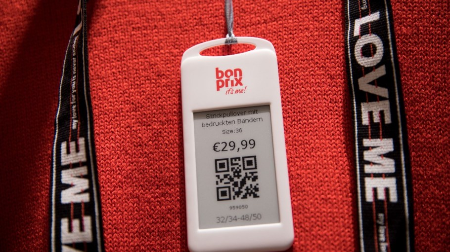 Sri Lankan apparel manufacturers will add QR codes to garments to improve supply chain traceability in the apparel industry.