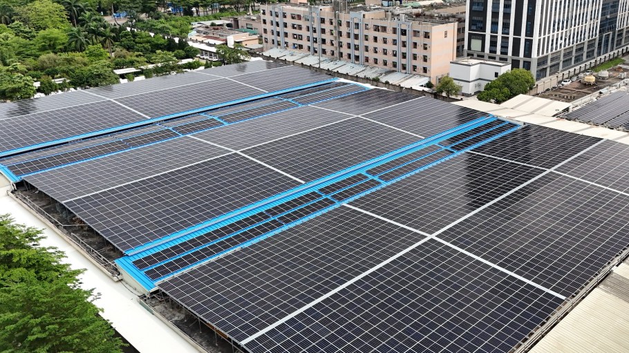 Crystal's newest and largest installation in Sri Lanka generates about 1.7 GWh of electricity every year, which is more than the facility’s electricity demand. The excessive electricity will be sold to the local power grids.