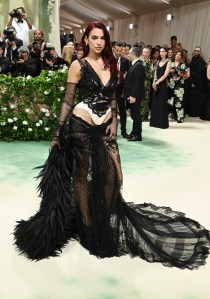 Dua Lipa at the 2024 Met Gala: "Sleeping Beauties: Reawakening Fashion" held at The Metropolitan Museum of Art on May 6, 2024 in New York City.