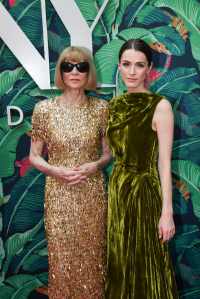 Anna Wintour and Bee Shaffer at the 76th Tony Awards held at the United Palace Theatre on June 11, 2023 in New York City.