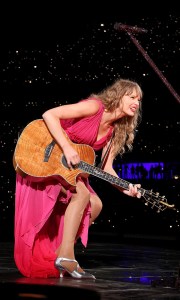 LYON, FRANCE - JUNE 02: EDITORIAL USE ONLY. NO BOOK COVERS Taylor Swift performs at Groupama Stadium on June 02, 2024 in Lyon, France. (Photo by John Shearer/TAS24/Getty Images for TAS Rights Management  )