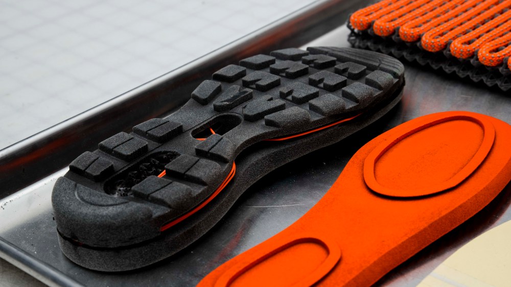 HILOS 3D-printed outsoles.