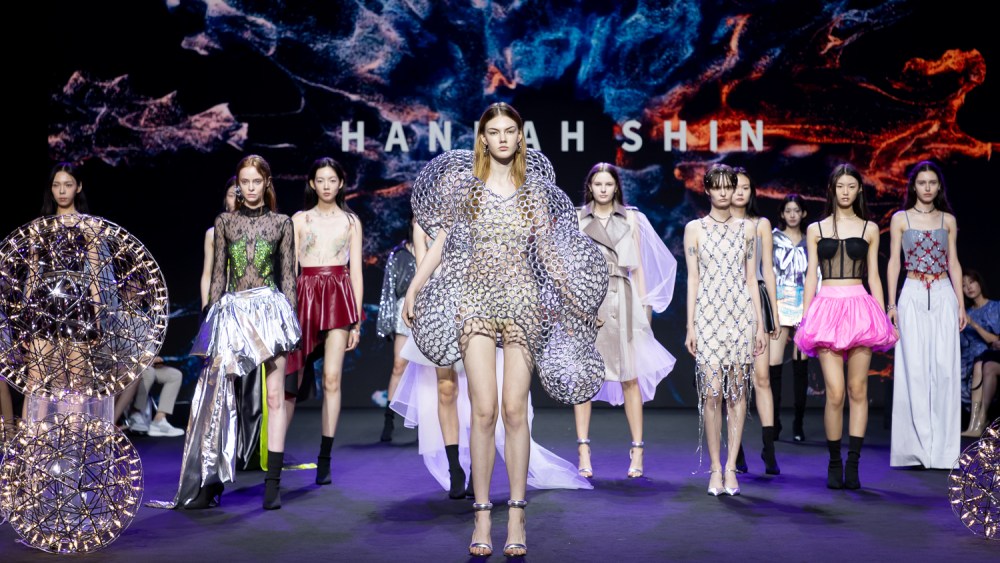 A look from Hannah Shin's spring 2025 collection during Seoul Fashion Week.