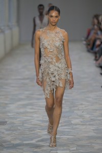 Alberta Ferretti Spring 2025 Ready-To-Wear Collection